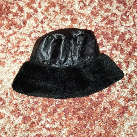 Vintage faux fur bucket hat main image 9